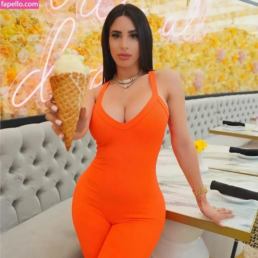 Jasleen Brar Onlyfans Photo Gallery 