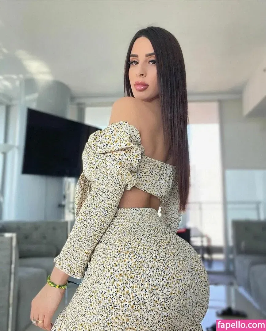 Jasleen Brar Onlyfans Photo Gallery 