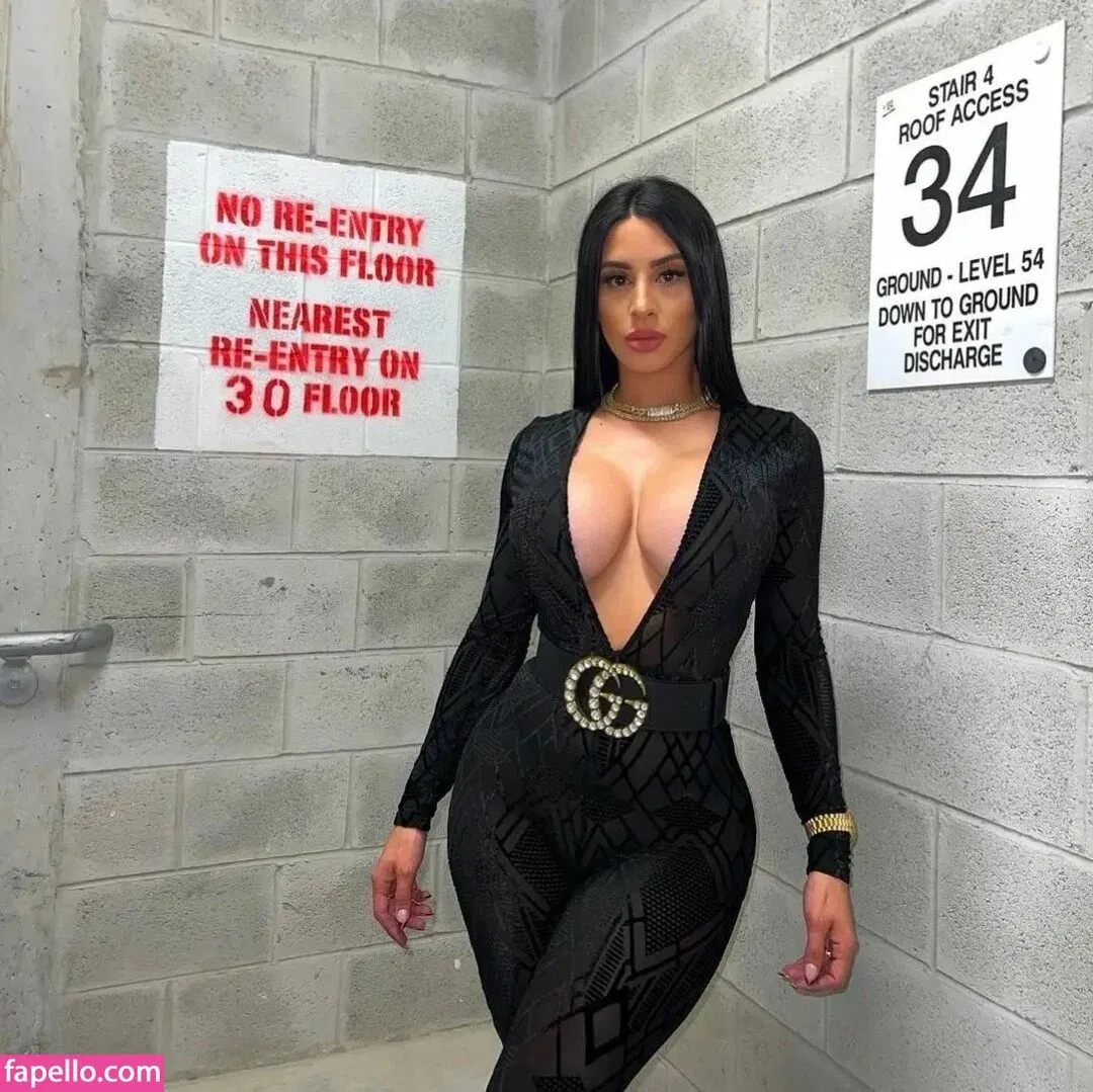 Jasleen Brar Onlyfans Photo Gallery 