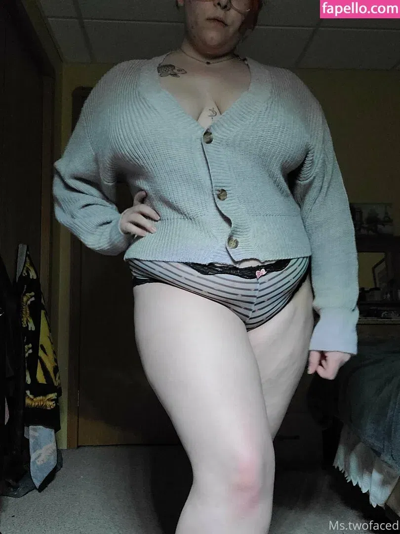 mrandmrstwofaced Onlyfans Photo Gallery 