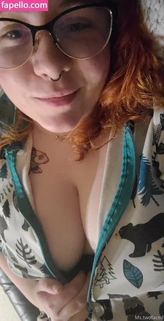 mrandmrstwofaced Onlyfans Photo Gallery 