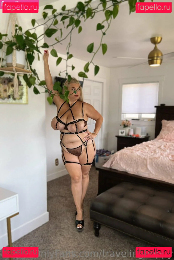 travelinghoppy Onlyfans Photo Gallery 