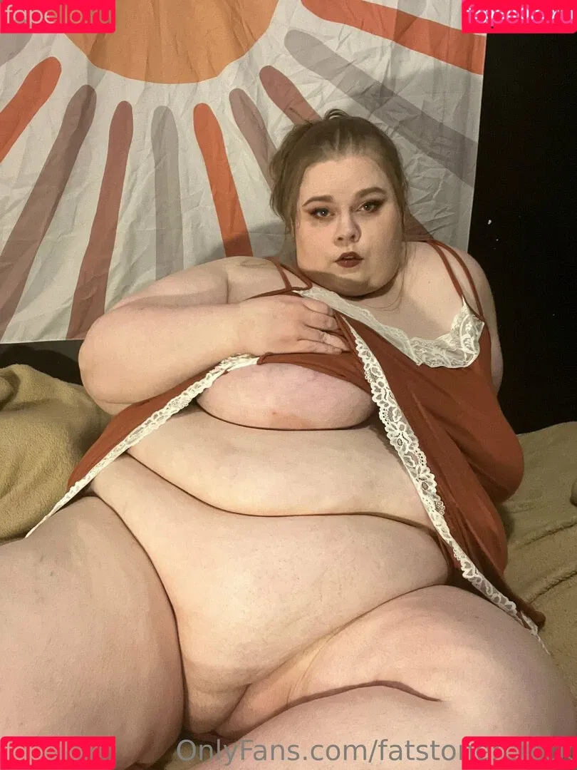 fatstonerchick Onlyfans Photo Gallery 