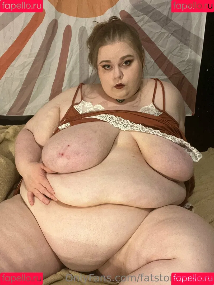 fatstonerchick Onlyfans Photo Gallery 