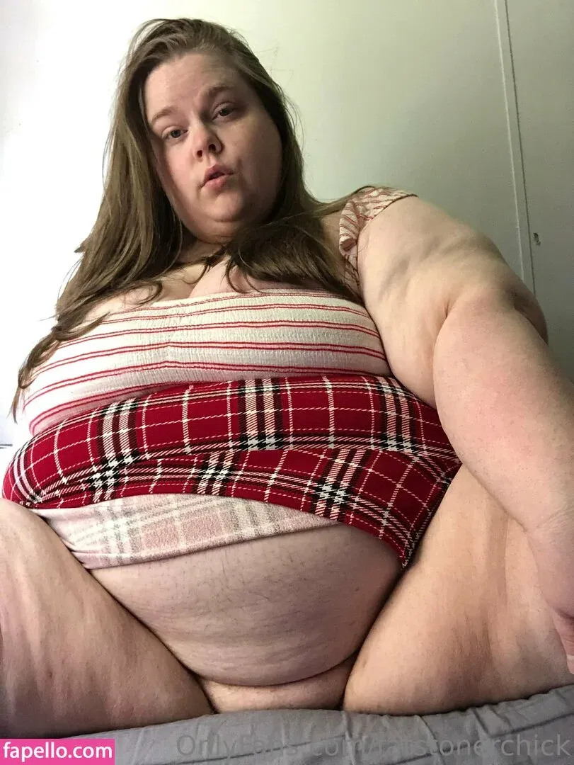 fatstonerchick Onlyfans Photo Gallery 