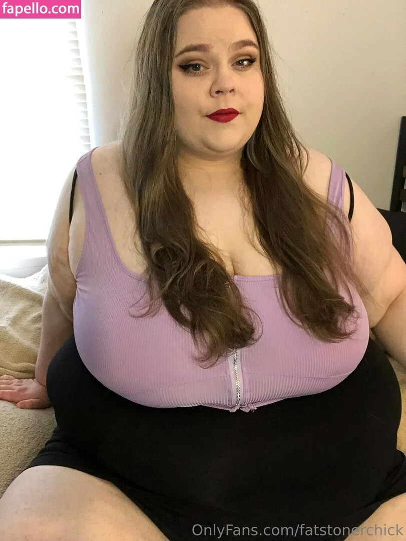 fatstonerchick Onlyfans Photo Gallery 