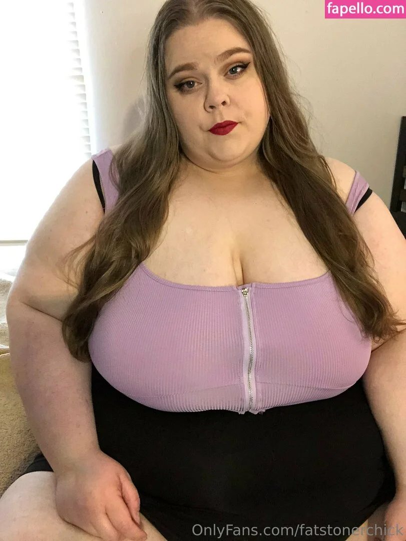 fatstonerchick Onlyfans Photo Gallery 