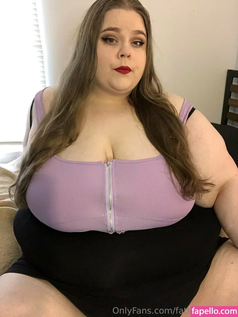 fatstonerchick Onlyfans Photo Gallery 