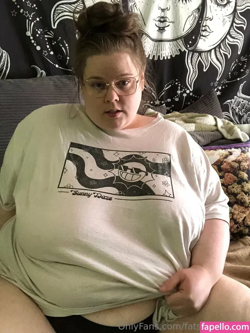 fatstonerchick Onlyfans Photo Gallery 
