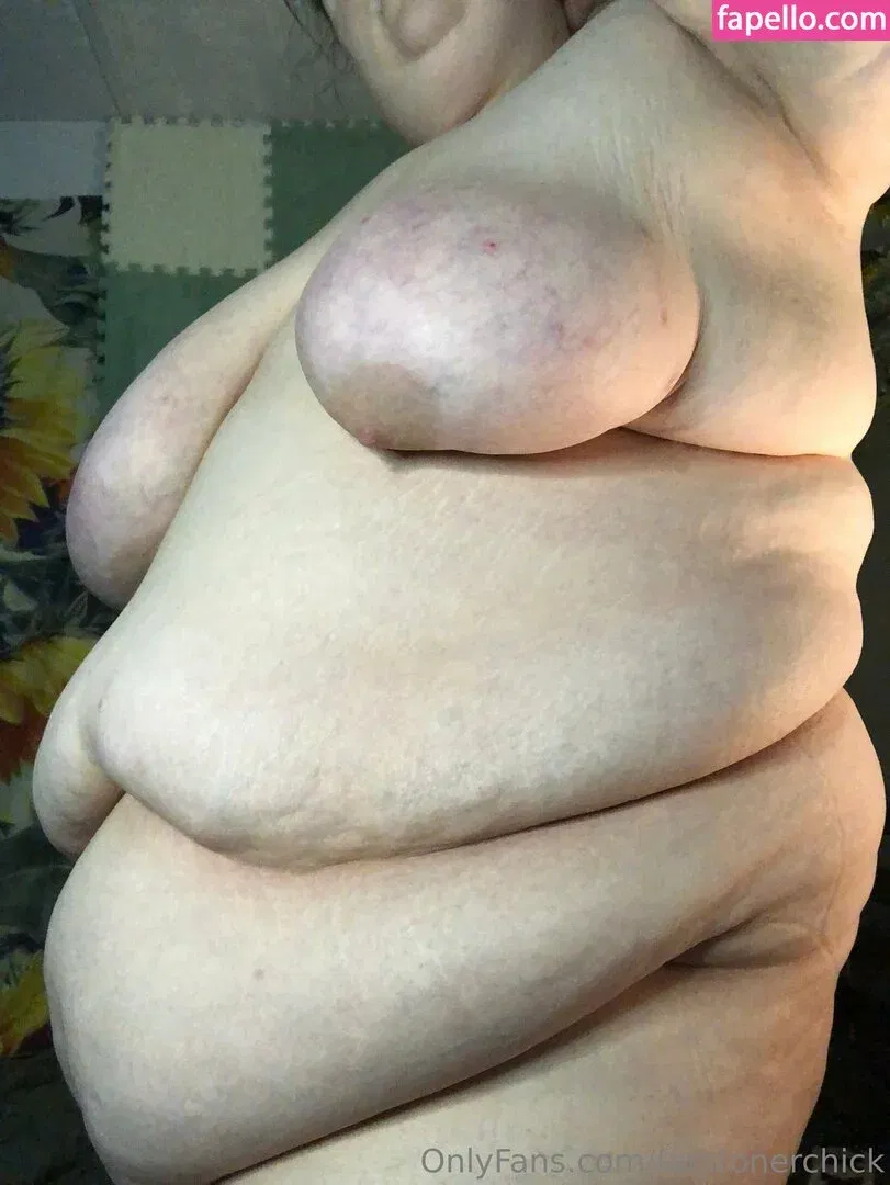 fatstonerchick Onlyfans Photo Gallery 