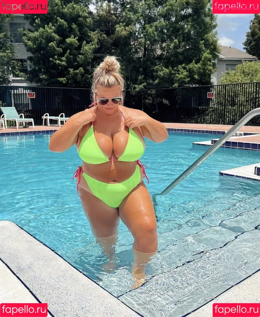 Hayden Buchko Onlyfans Photo Gallery 