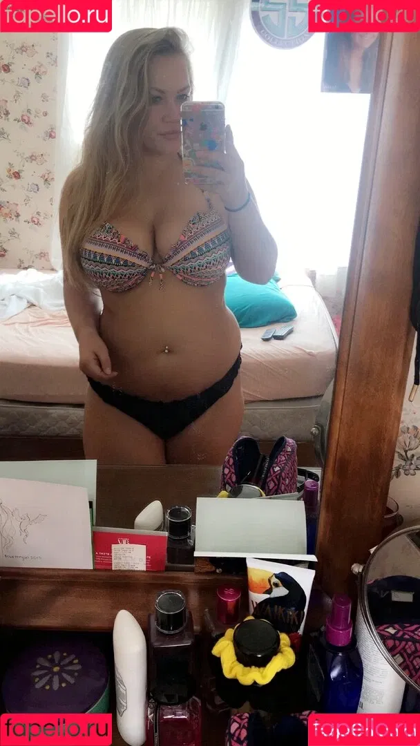 Hayden Buchko Onlyfans Photo Gallery 