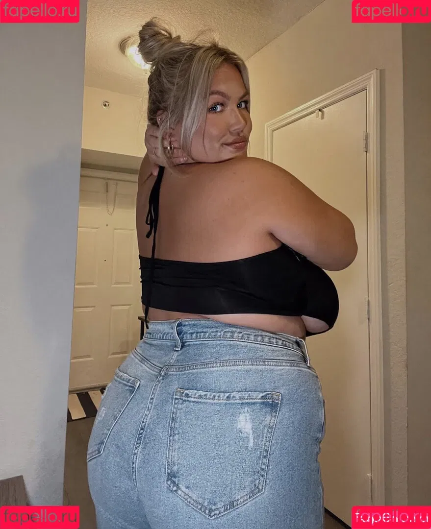 Hayden Buchko Onlyfans Photo Gallery 