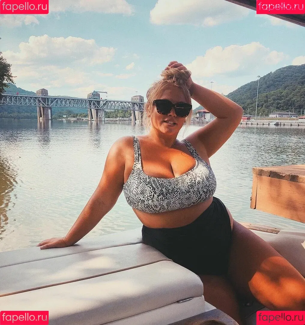 Hayden Buchko Onlyfans Photo Gallery 