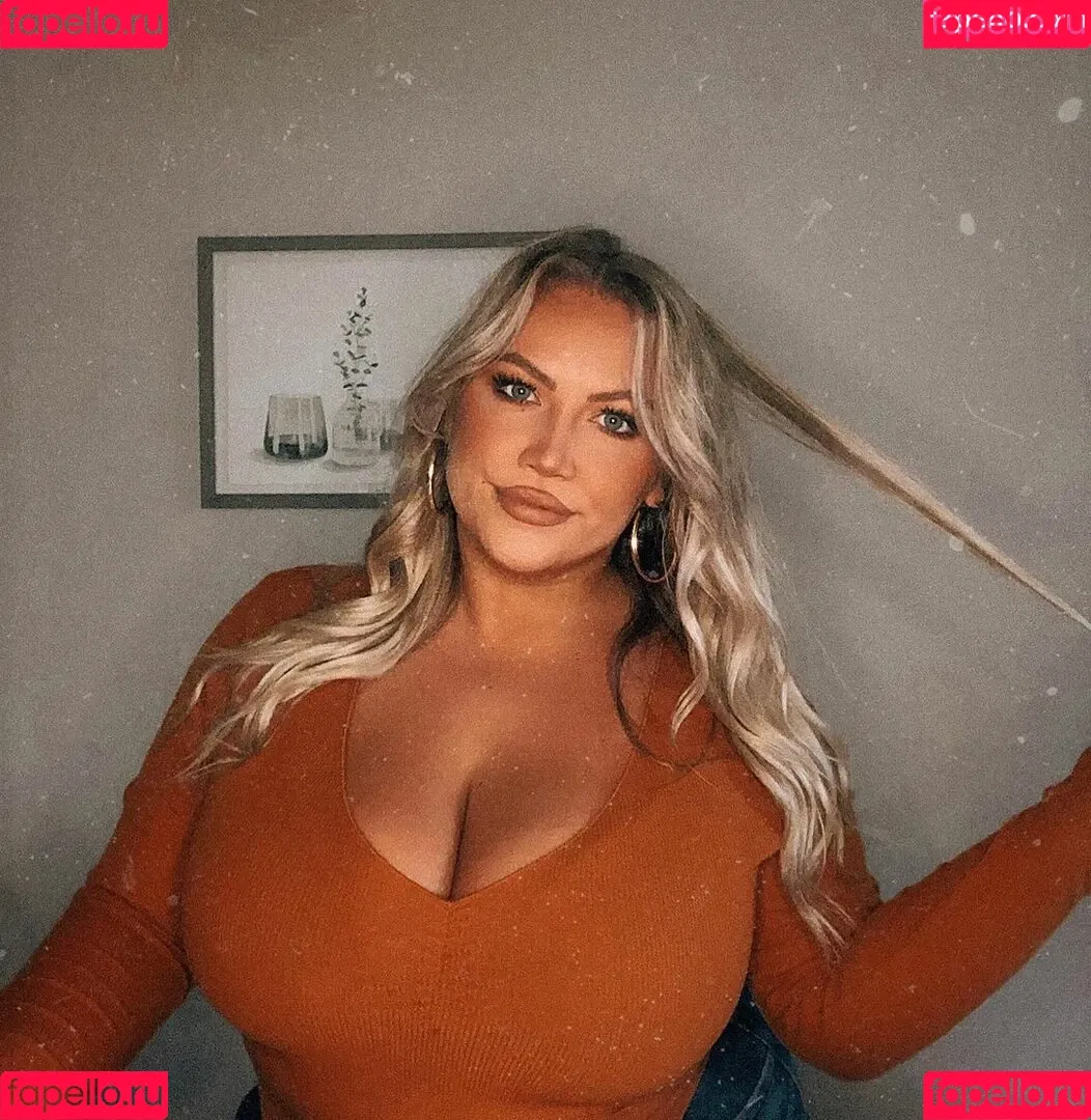 Hayden Buchko Onlyfans Photo Gallery 