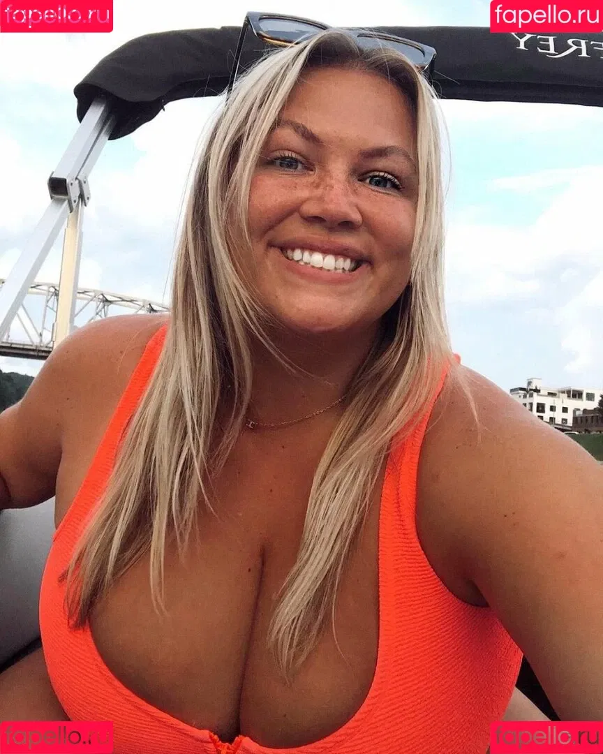 Hayden Buchko Onlyfans Photo Gallery 