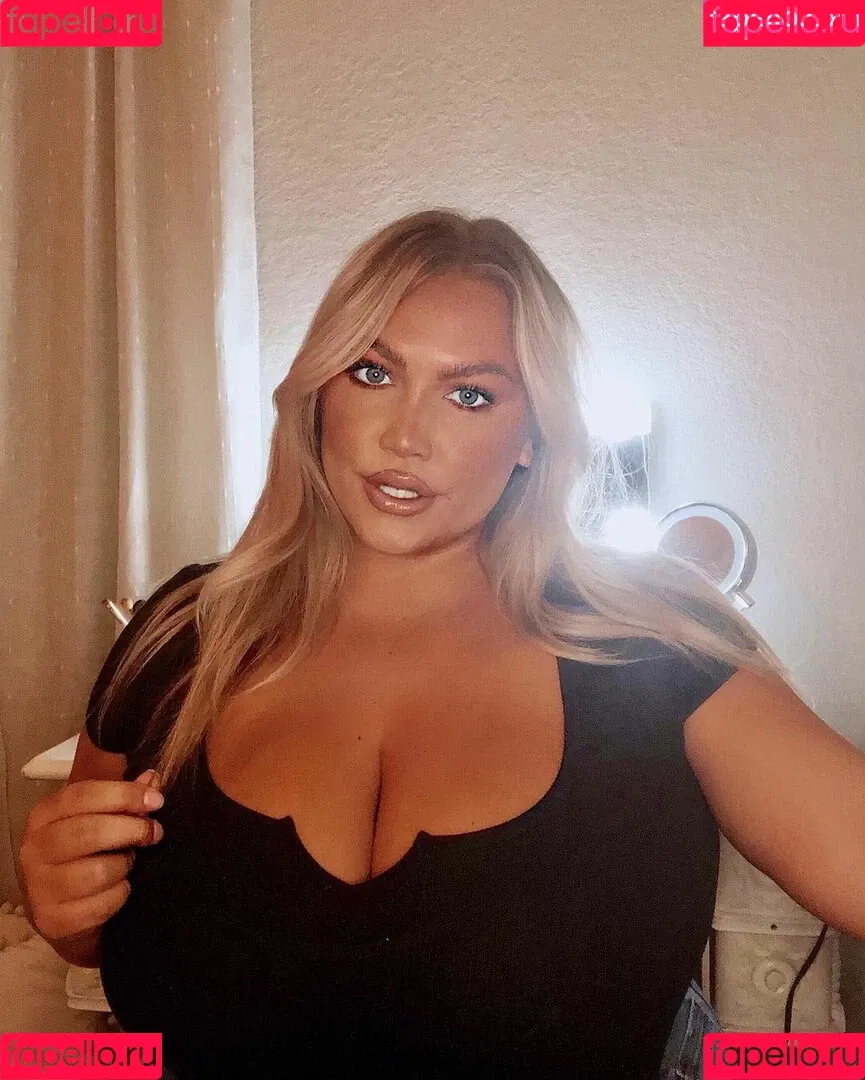 Hayden Buchko Onlyfans Photo Gallery 