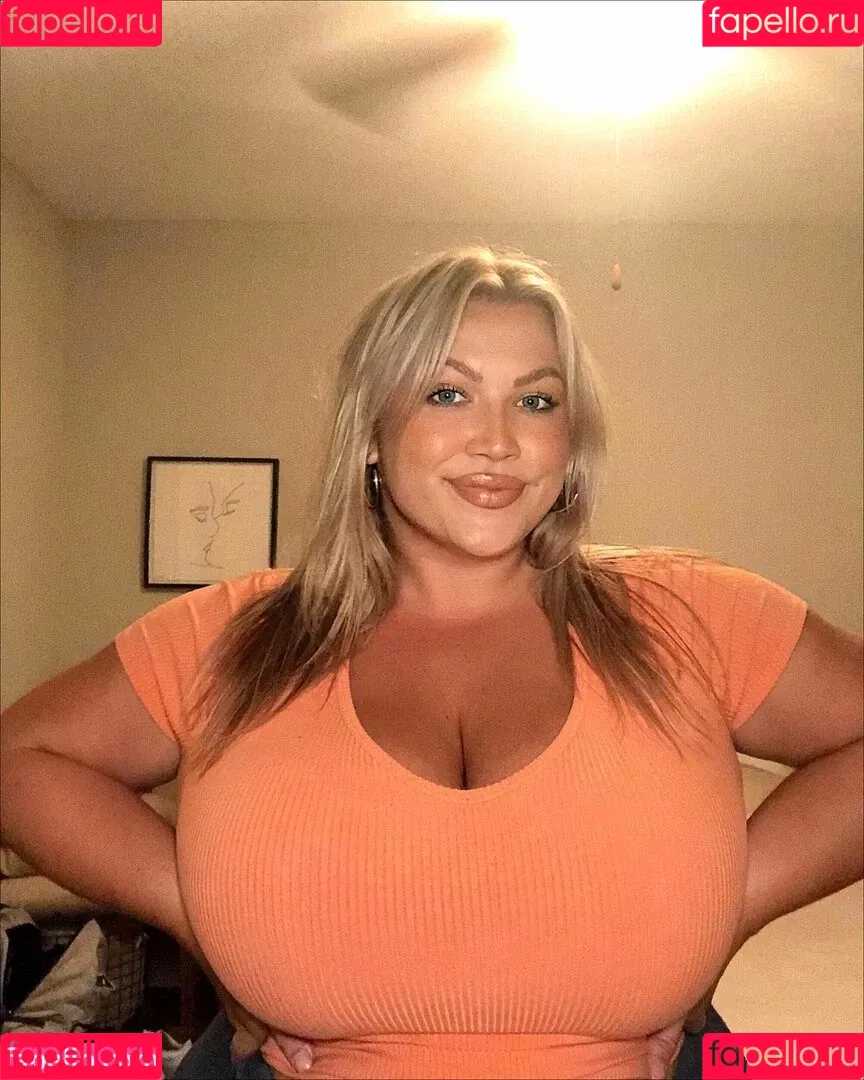 Hayden Buchko Onlyfans Photo Gallery 