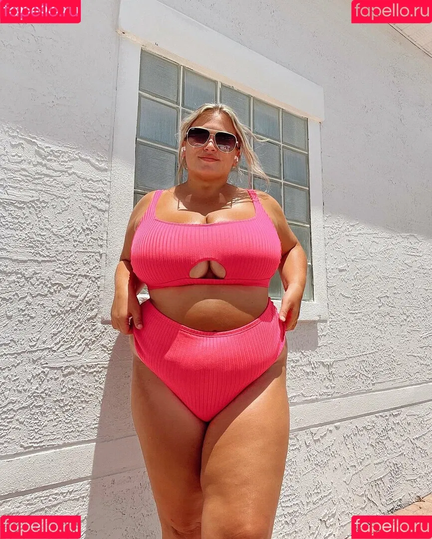 Hayden Buchko Onlyfans Photo Gallery 