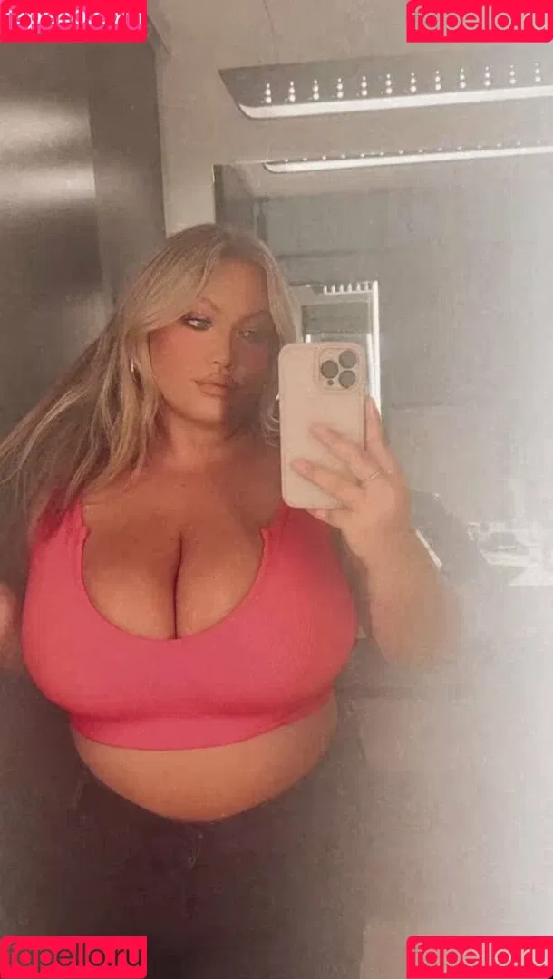 Hayden Buchko Onlyfans Photo Gallery 
