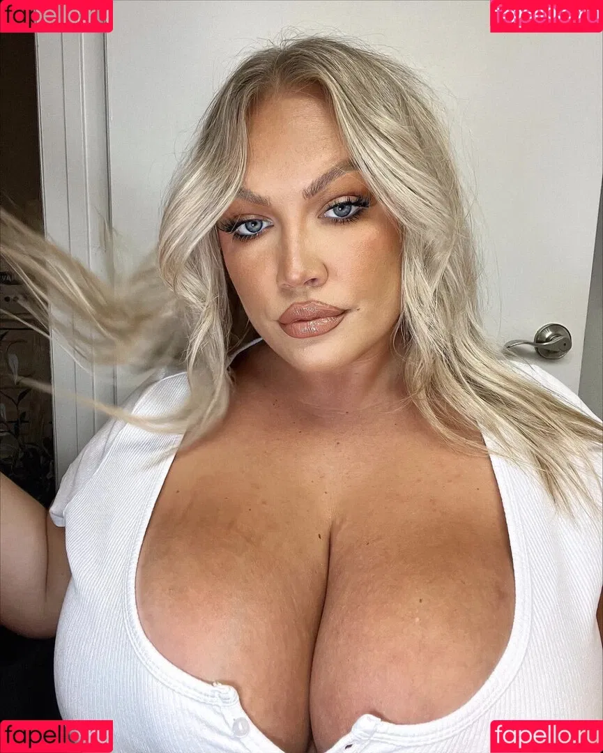 Hayden Buchko Onlyfans Photo Gallery 