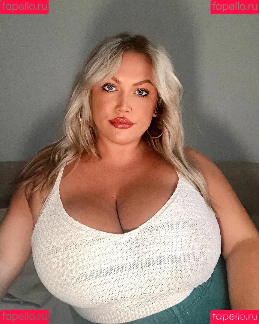 Hayden Buchko Onlyfans Photo Gallery 