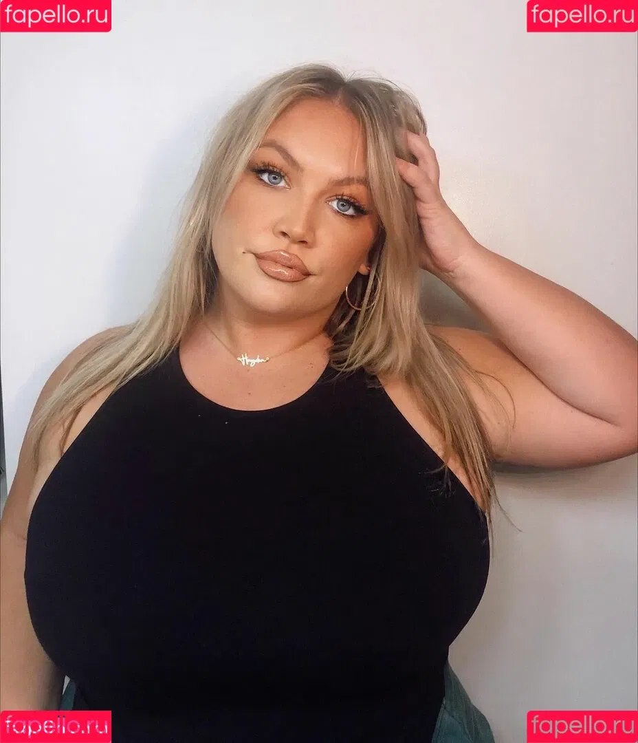 Hayden Buchko Onlyfans Photo Gallery 