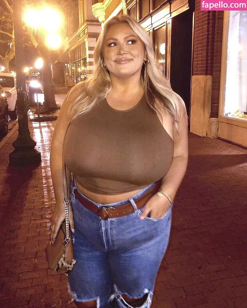 Hayden Buchko Onlyfans Photo Gallery 