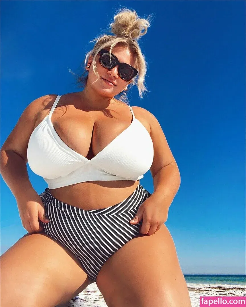 Hayden Buchko Onlyfans Photo Gallery 