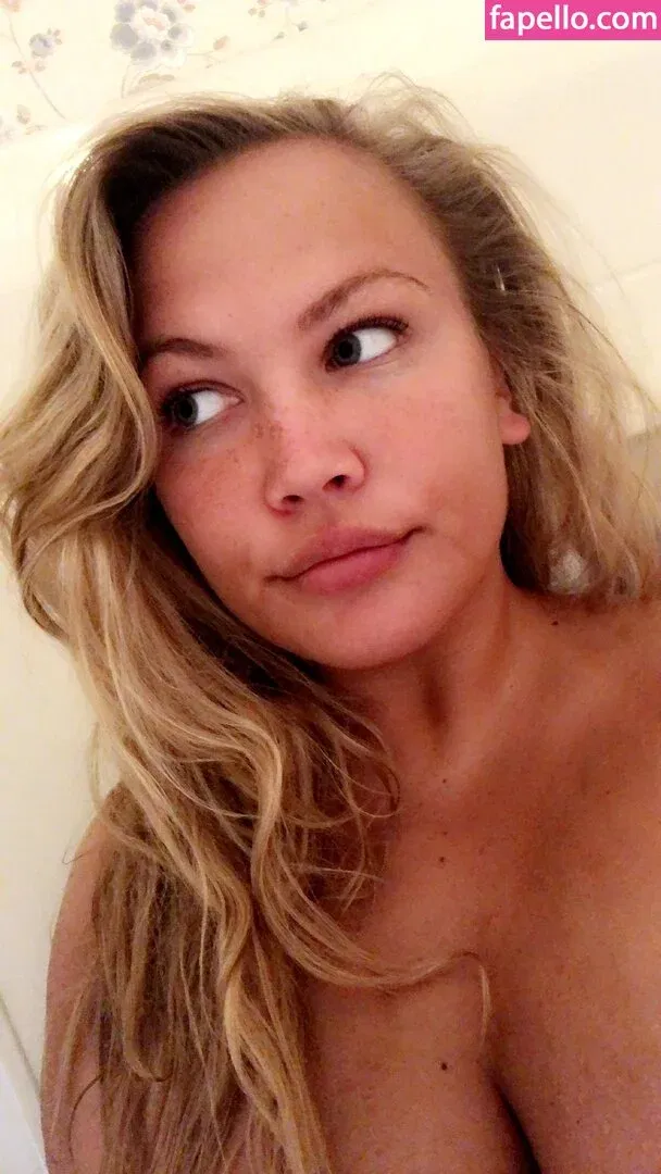 Hayden Buchko Onlyfans Photo Gallery 