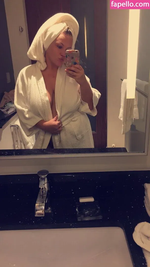 Hayden Buchko Onlyfans Photo Gallery 