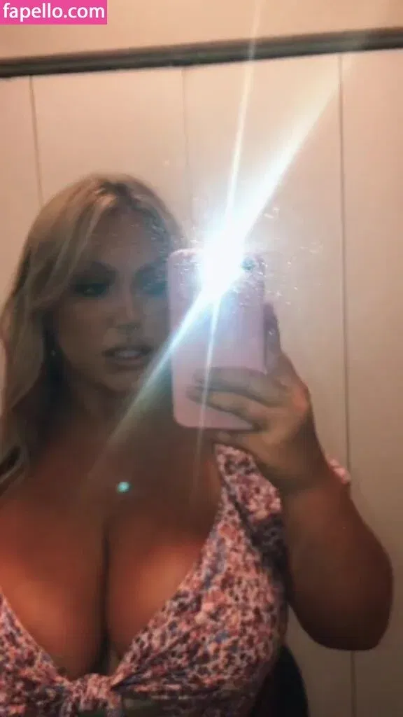 Hayden Buchko Onlyfans Photo Gallery 