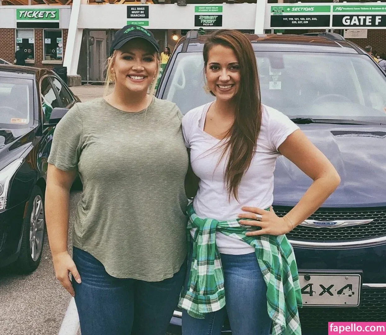 Hayden Buchko Onlyfans Photo Gallery 