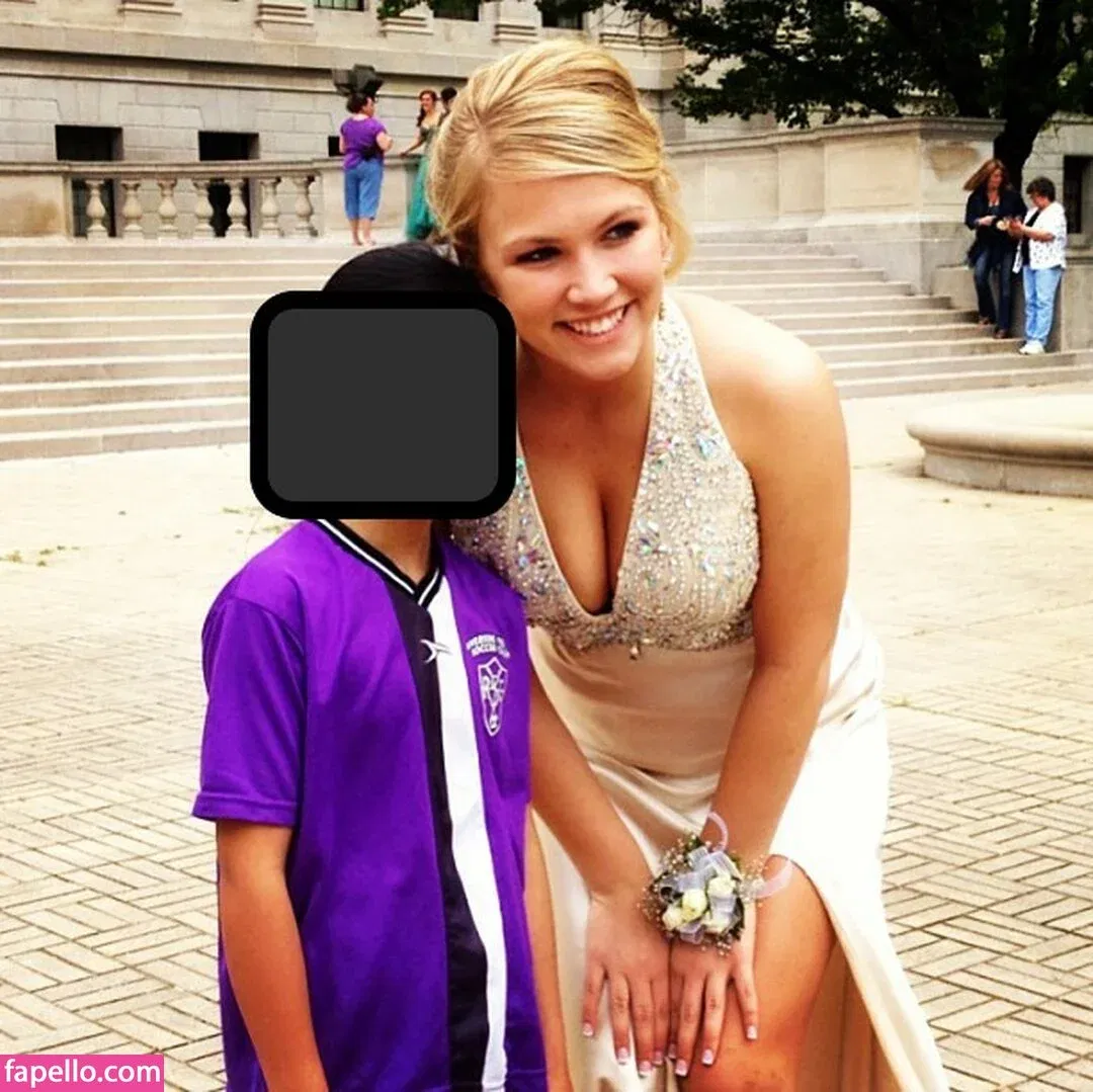 Hayden Buchko Onlyfans Photo Gallery 