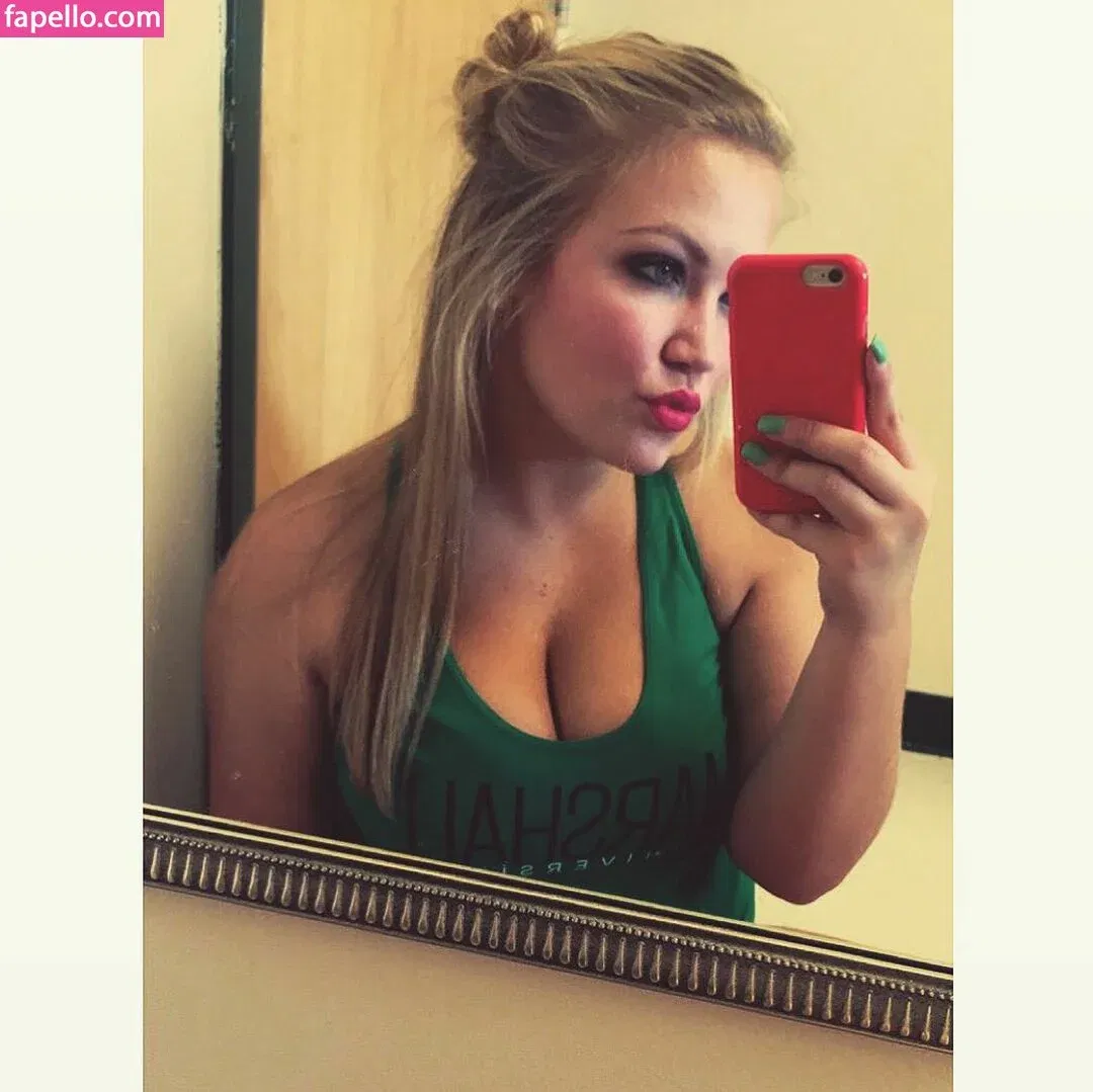 Hayden Buchko Onlyfans Photo Gallery 