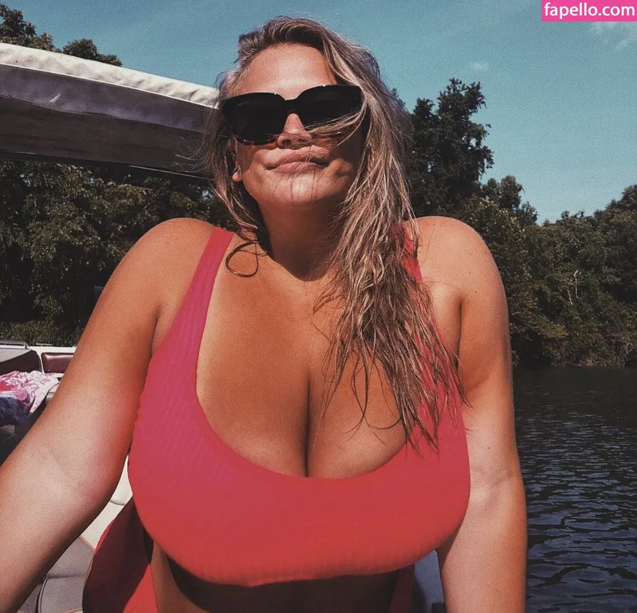 Hayden Buchko Onlyfans Photo Gallery 