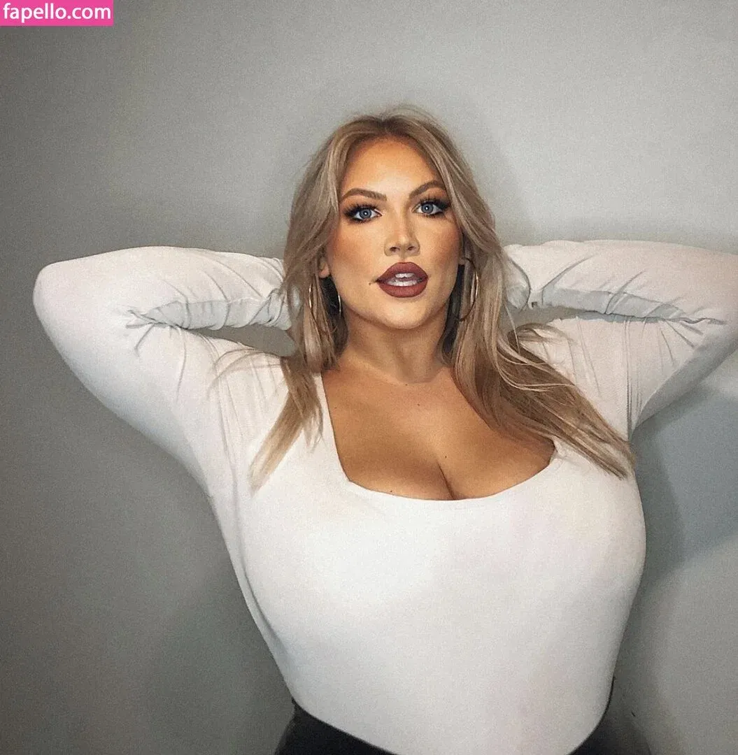 Hayden Buchko Onlyfans Photo Gallery 