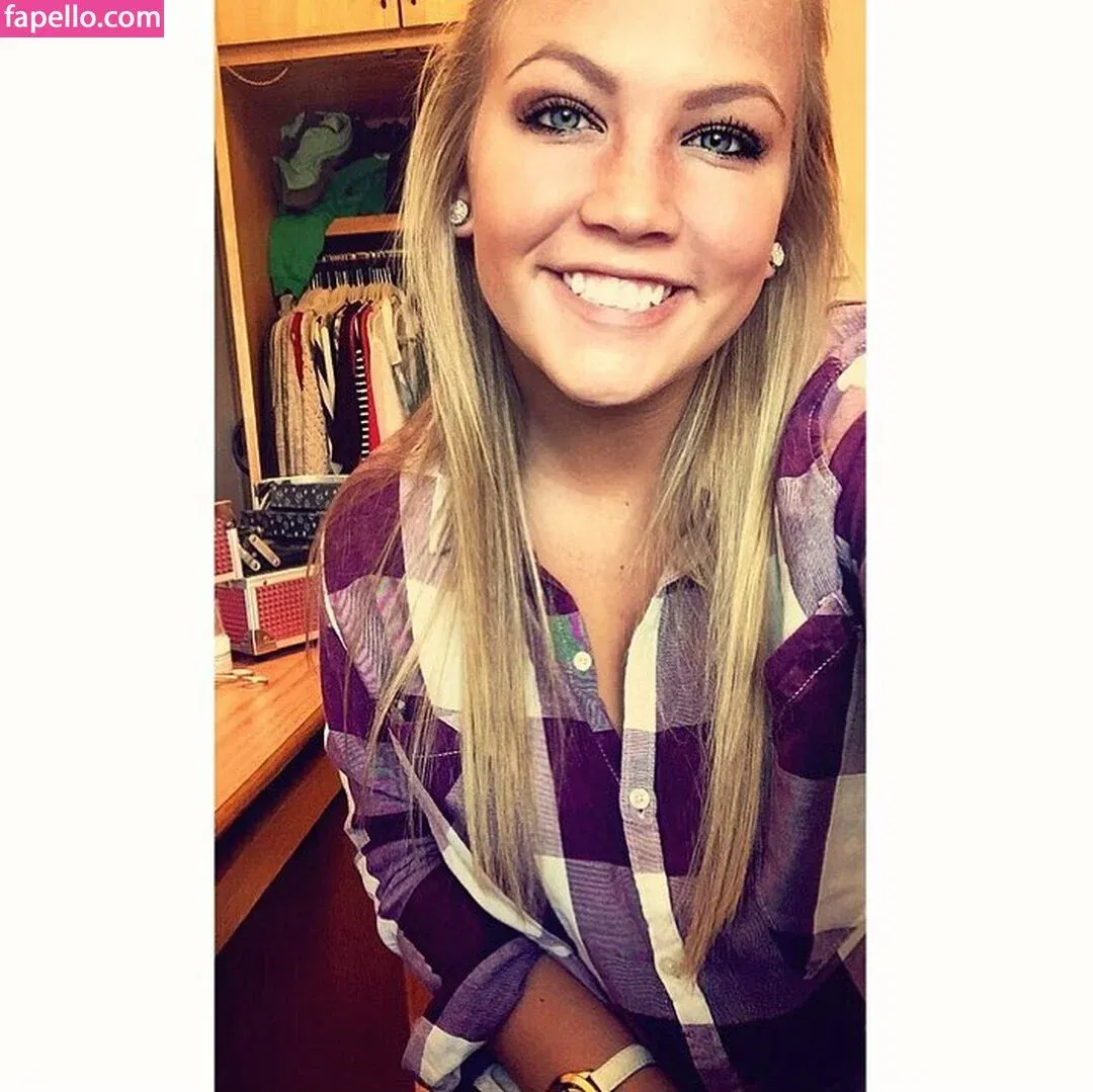 Hayden Buchko Onlyfans Photo Gallery 