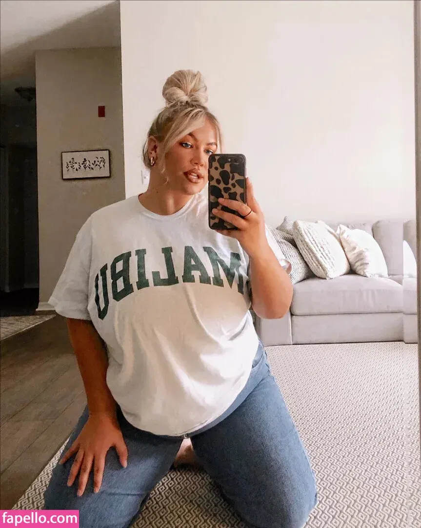 Hayden Buchko Onlyfans Photo Gallery 