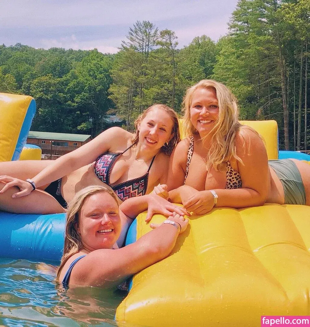 Hayden Buchko Onlyfans Photo Gallery 