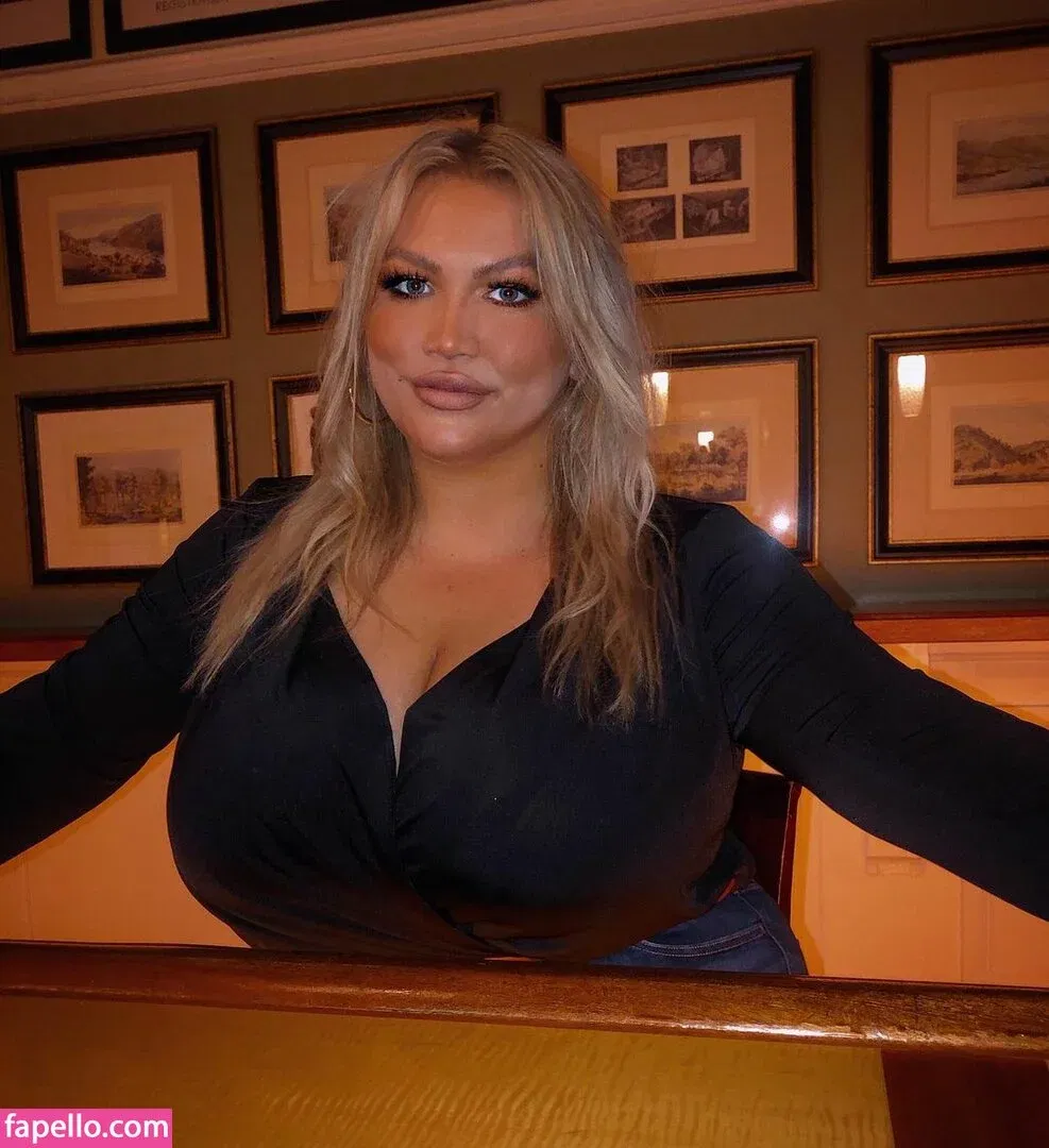 Hayden Buchko Onlyfans Photo Gallery 