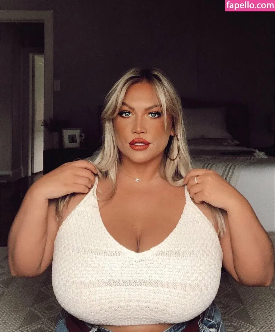 Hayden Buchko Onlyfans Photo Gallery 