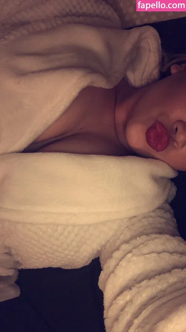 Hayden Buchko Onlyfans Photo Gallery 