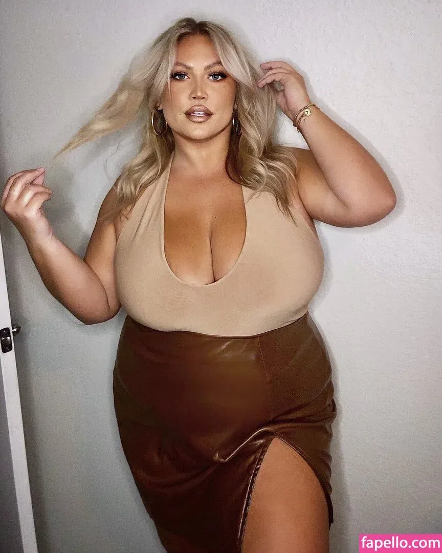 Hayden Buchko Onlyfans Photo Gallery 