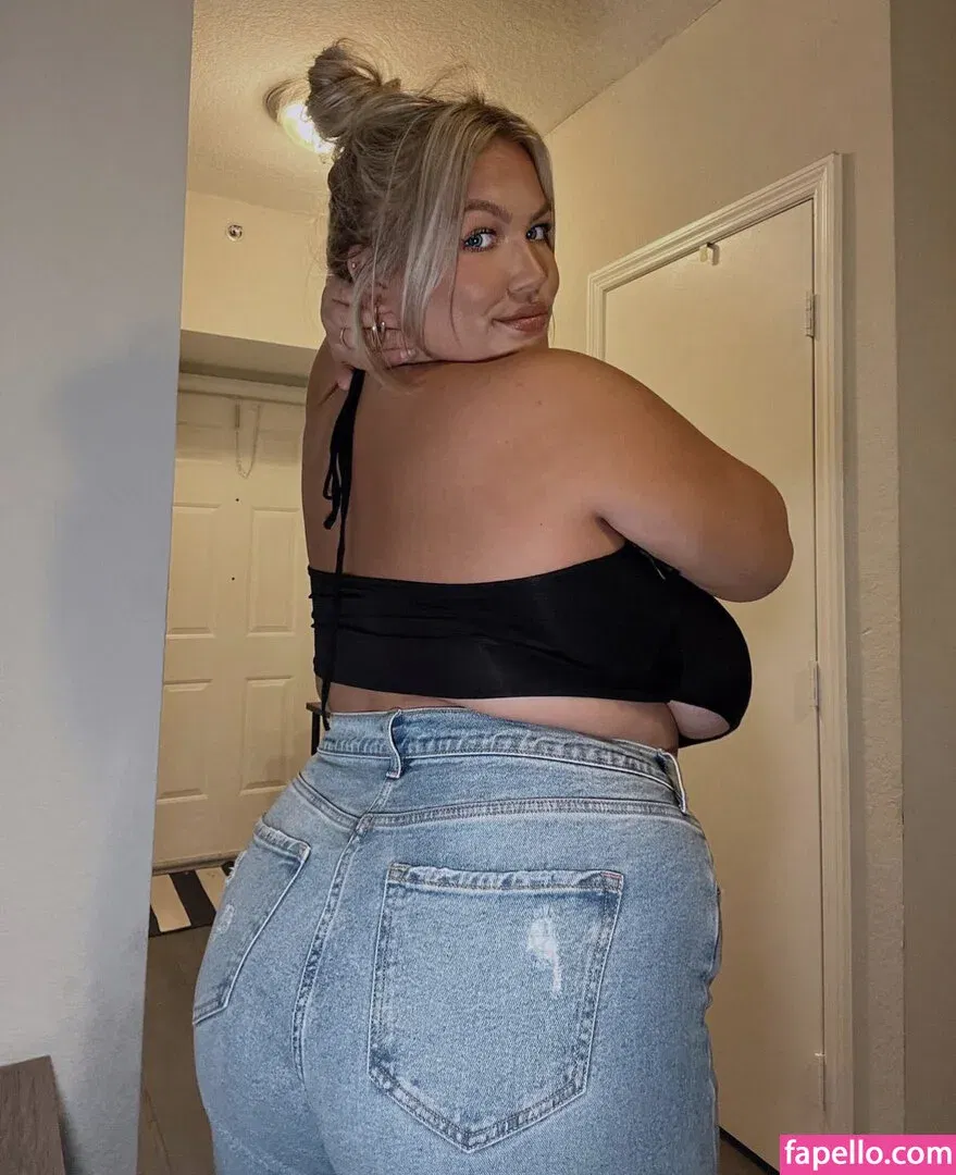 Hayden Buchko Onlyfans Photo Gallery 