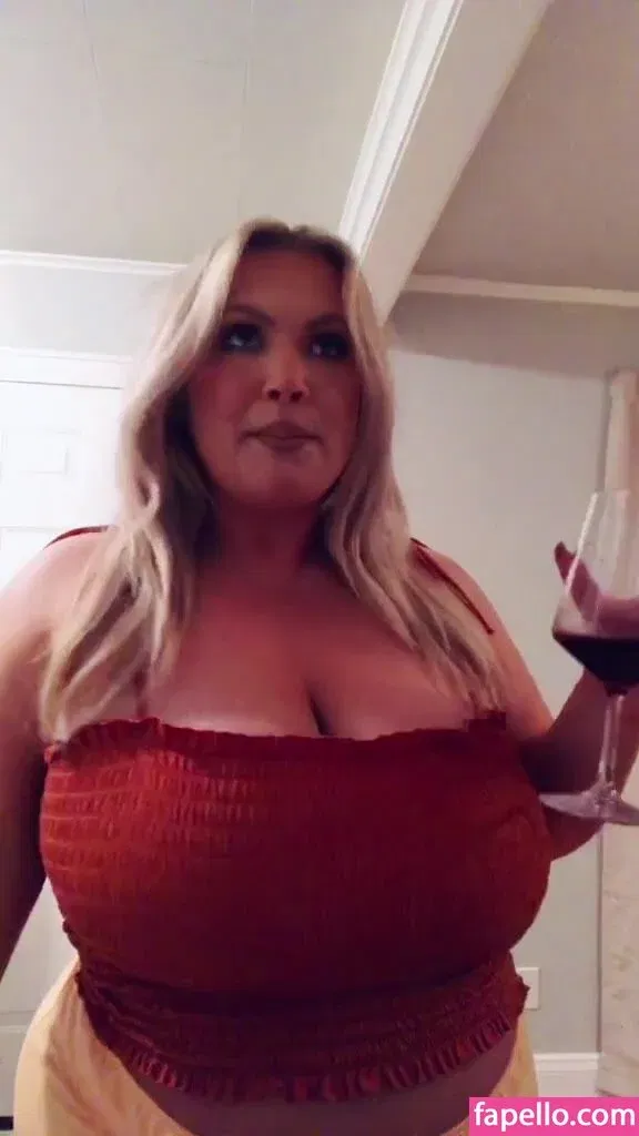 Hayden Buchko Onlyfans Photo Gallery 