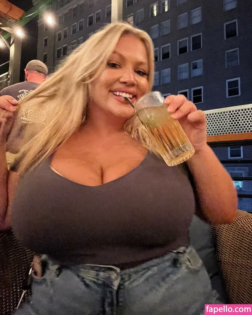 Hayden Buchko Onlyfans Photo Gallery 