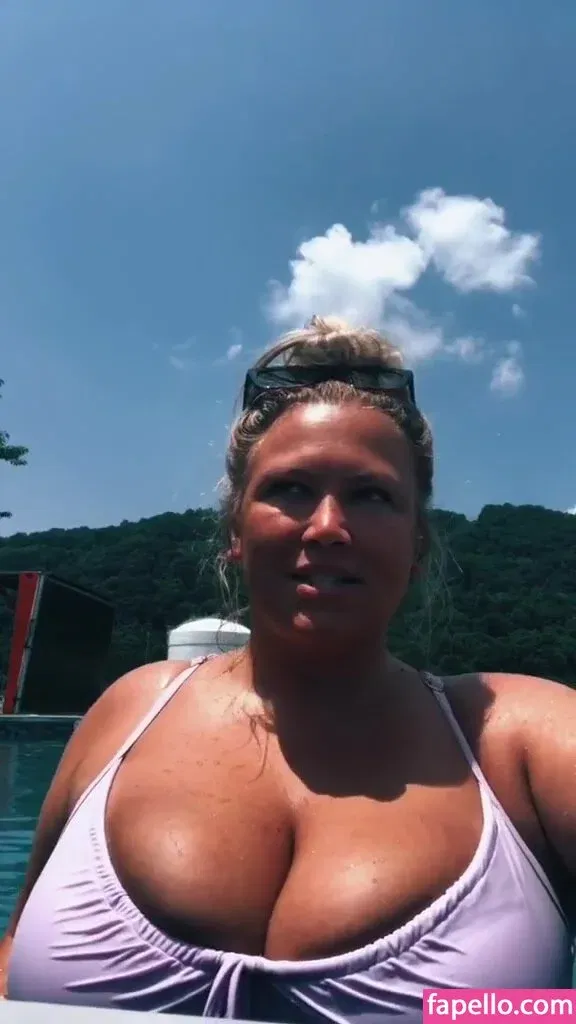 Hayden Buchko Onlyfans Photo Gallery 