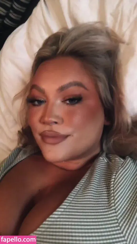 Hayden Buchko Onlyfans Photo Gallery 