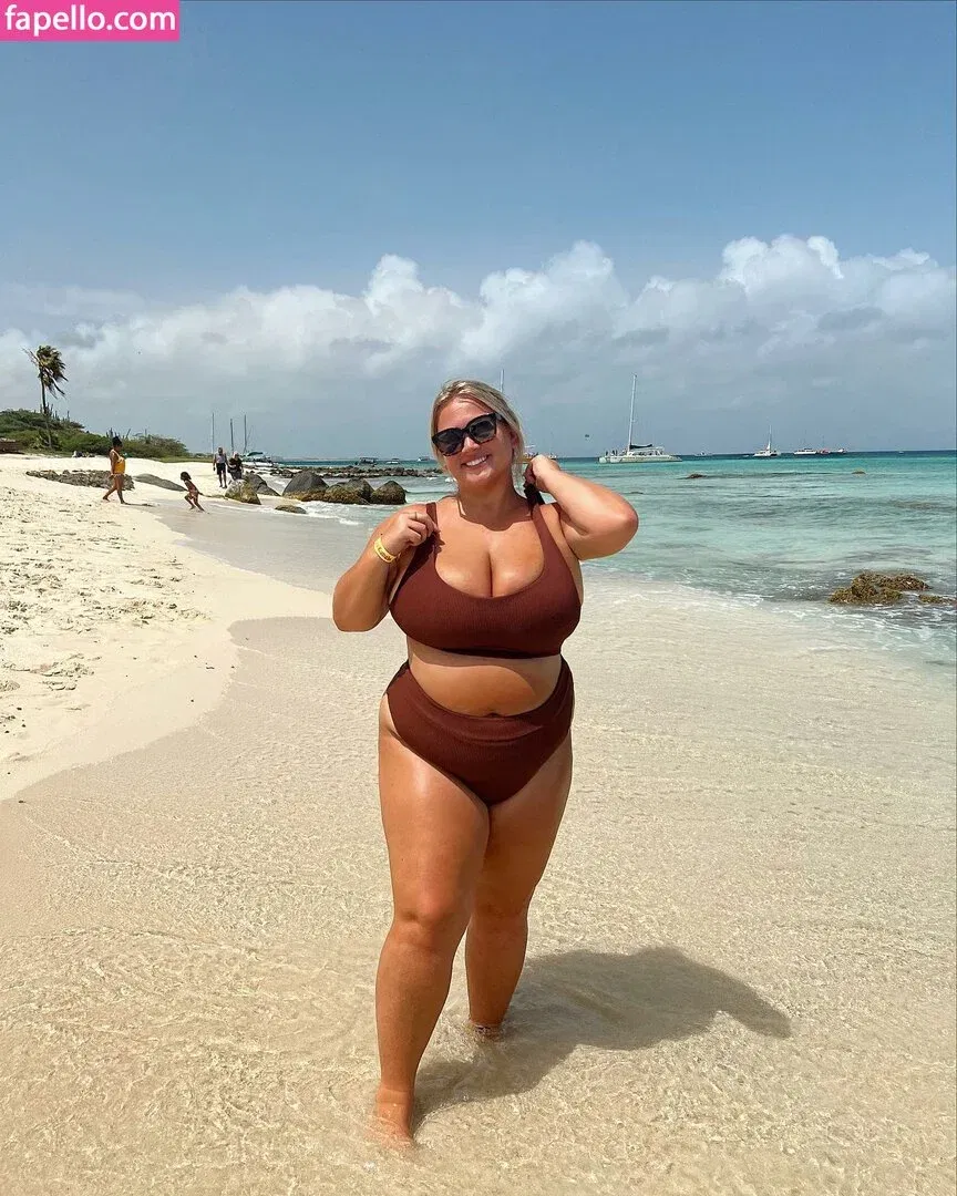 Hayden Buchko Onlyfans Photo Gallery 